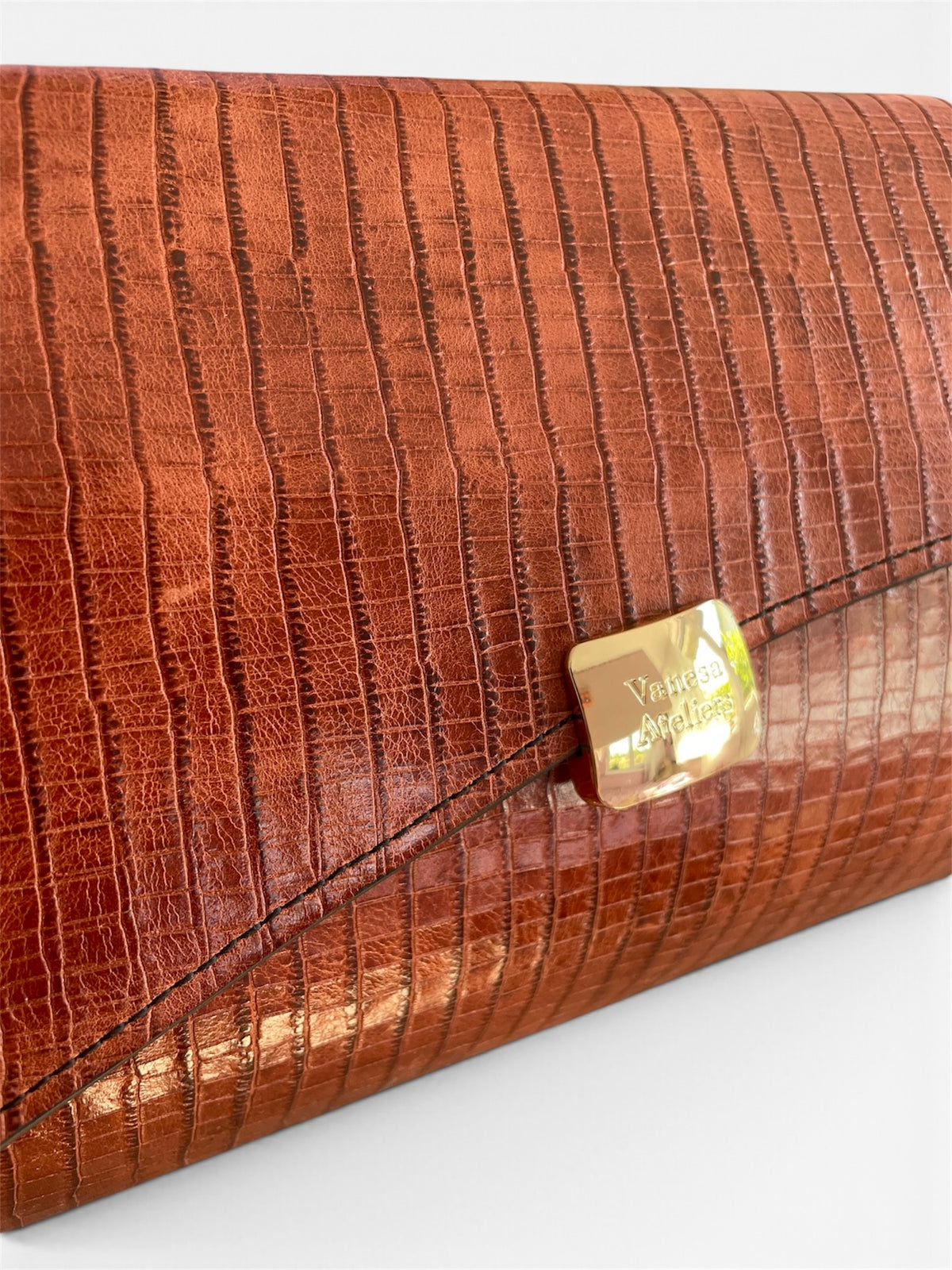 OFFSET 52 — Croco Brown